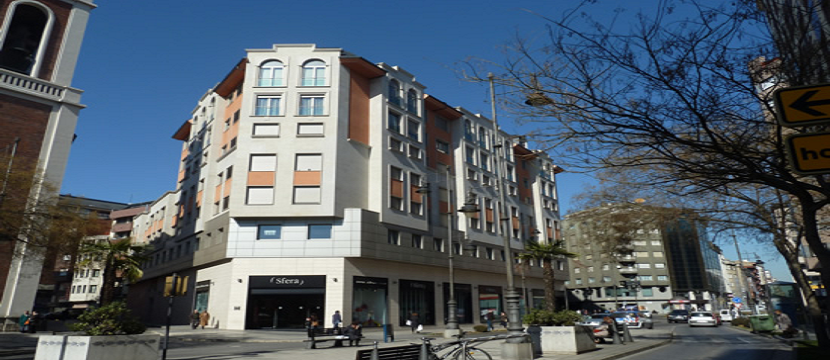 ACCESO POR CALLE REAL